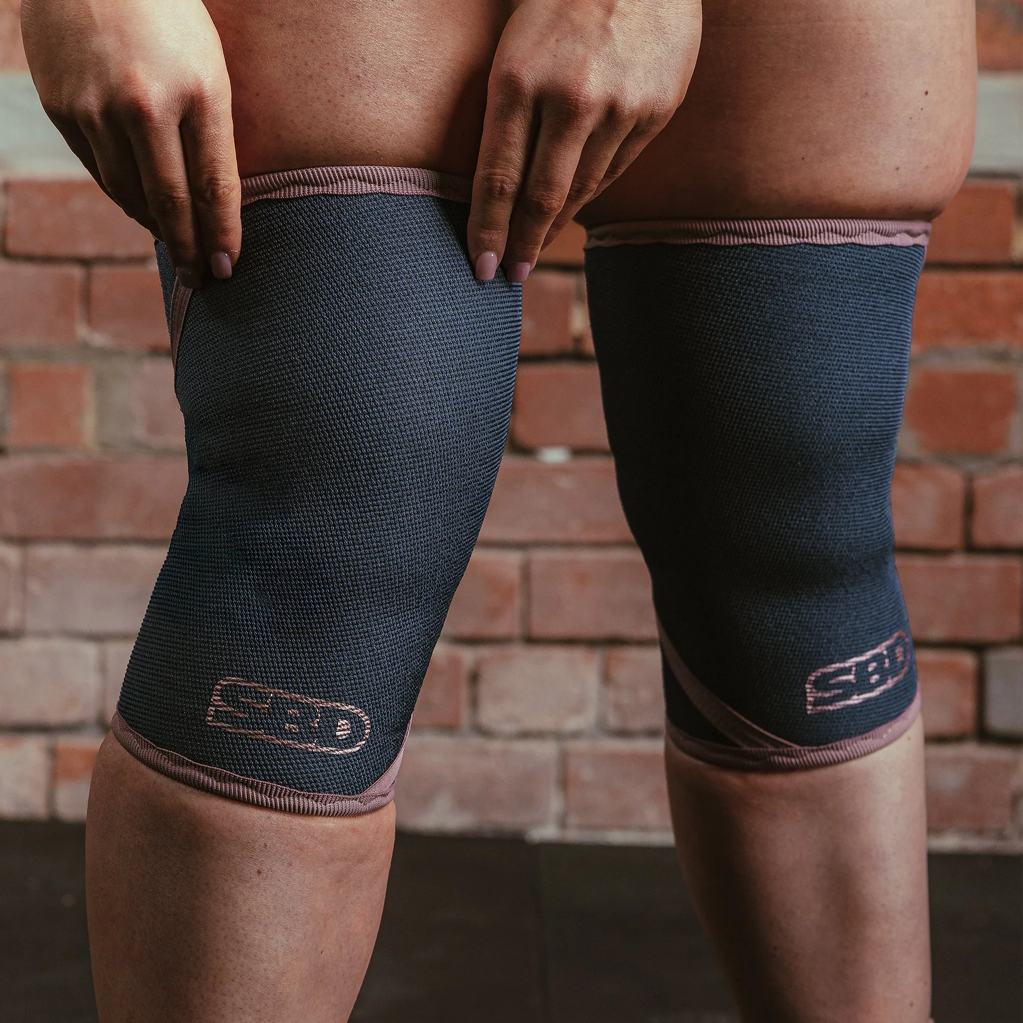 Serenity Powerlifting Knee Sleeves - Image 4