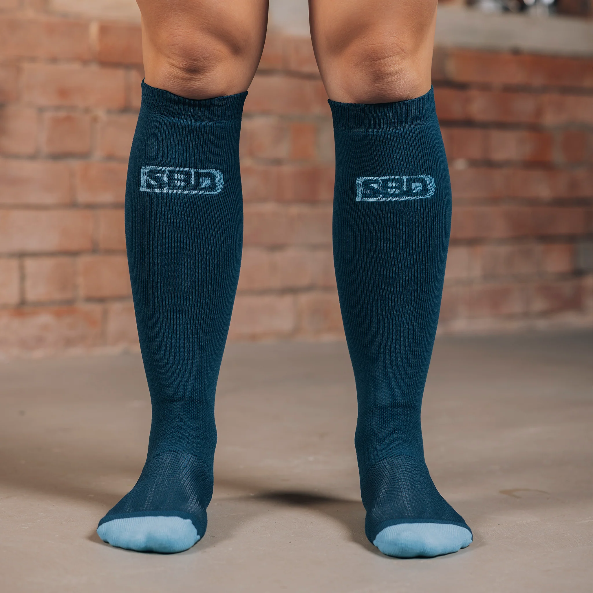 Reflect Deadlift Socks - Image 3