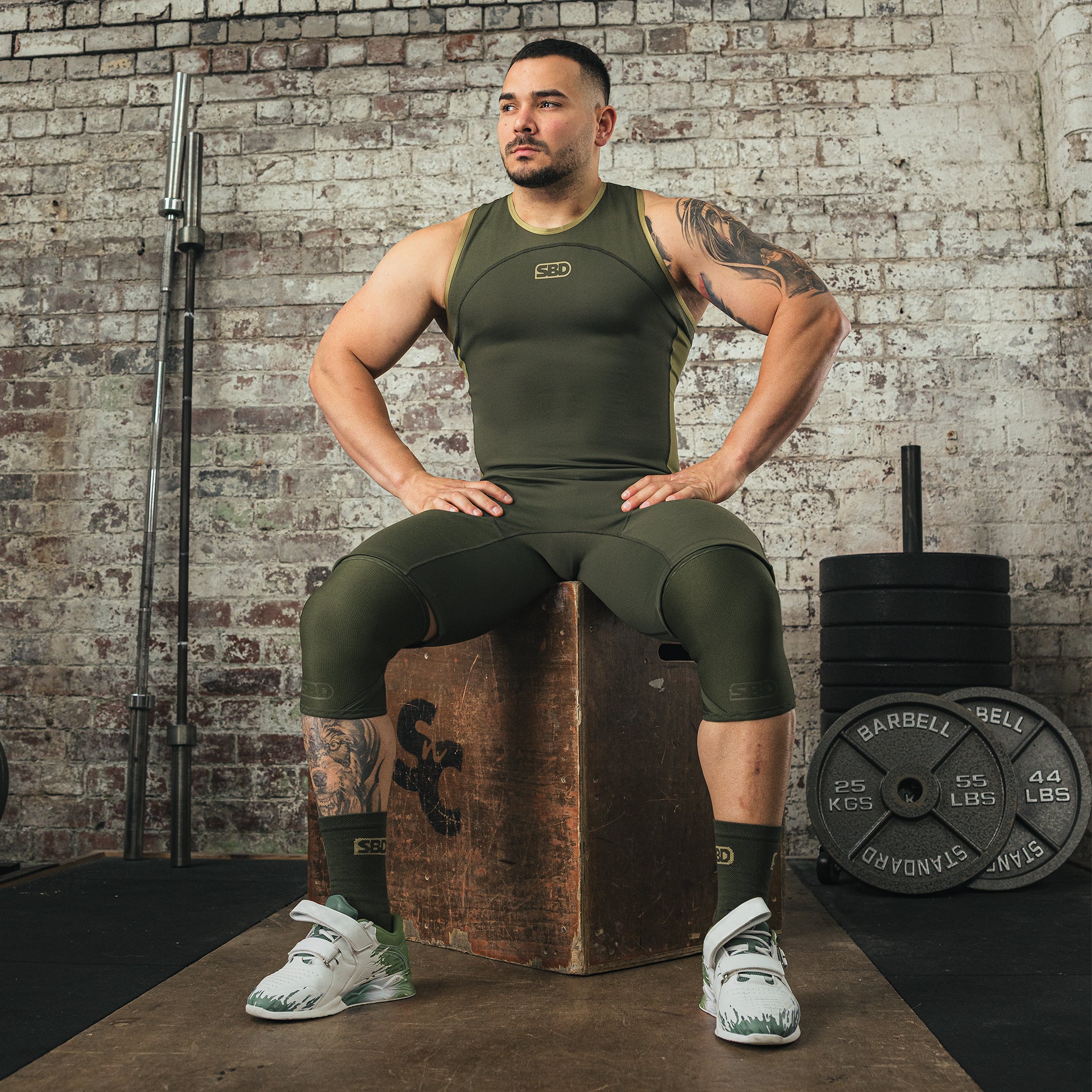Resolve Weightlifting Knee Sleeves - Image 4