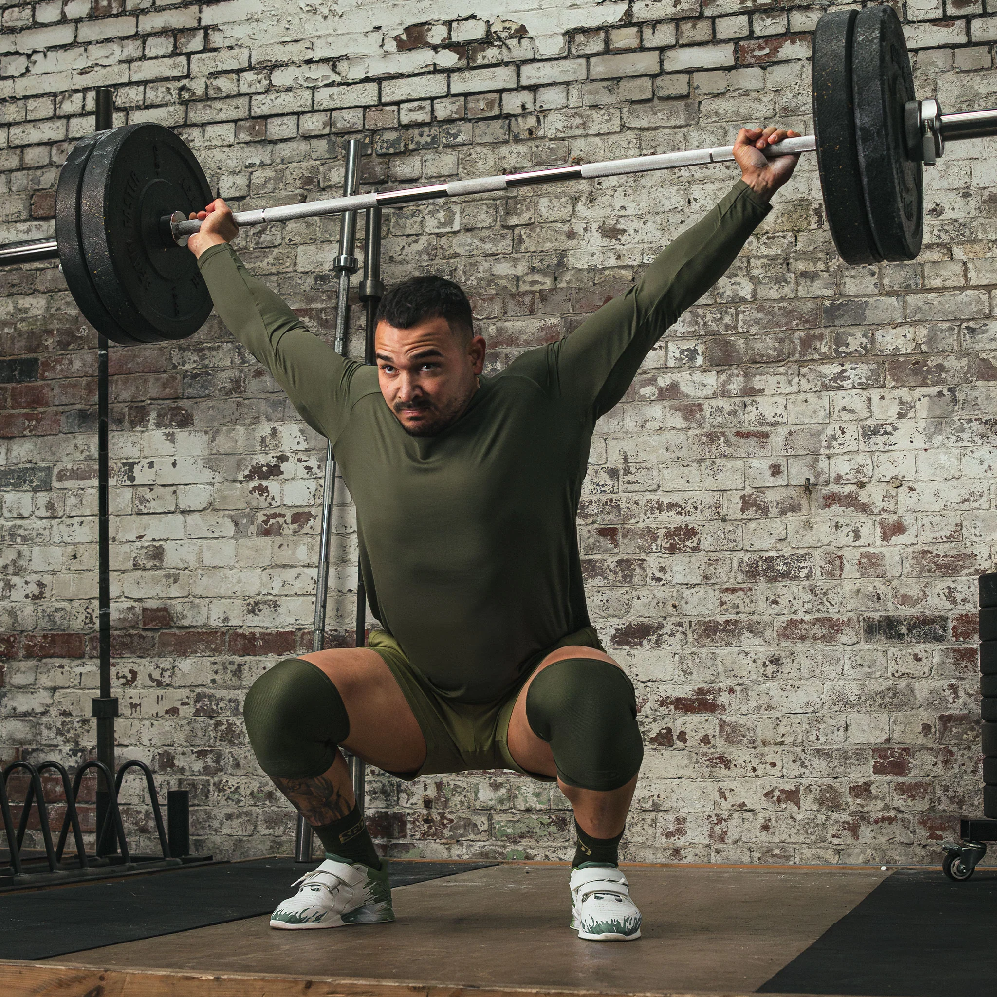 Resolve Weightlifting Knee Sleeves - Image 5